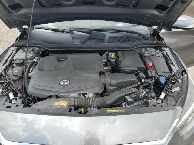 SJKCH5CP8JA056871 - 2018 INFINITI QX30 BASE SILVER photo 11