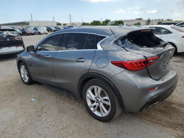 SJKCH5CP8JA056871 - 2018 INFINITI QX30 BASE SILVER photo 2