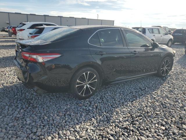 4T1B11HK7JU136049 - 2018 TOYOTA CAMRY L 黑色 照片 3