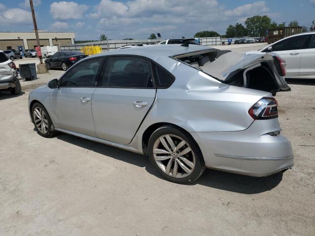 1VWLA7A32KC012869 - 2019 VOLKSWAGEN PASSAT WOLFSBURG SILVER photo 2