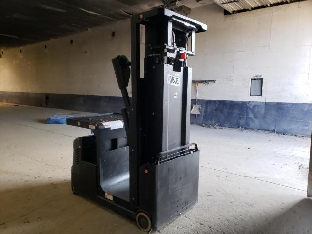 2311200660 - 2022 FORK FORKLIFT BLACK photo 1