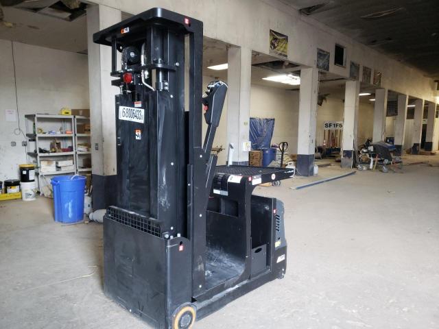 2311200660 - 2022 FORK FORKLIFT BLACK photo 2