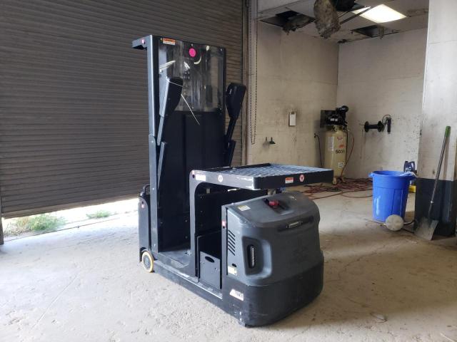 2311200660 - 2022 FORK FORKLIFT BLACK photo 3