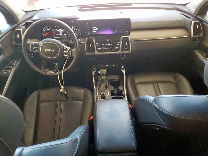 5XYRHDLF8PG216688 - 2023 KIA SORENTO EX წითელი ფოტო 8