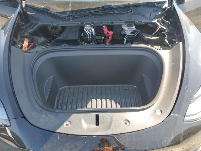 7SAYGDEF7NF411300 - 2022 TESLA MODEL Y 黑色 照片 11