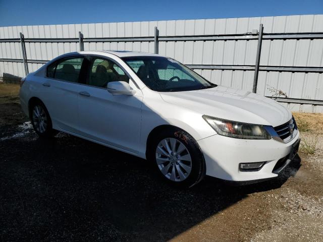 1HGCR2F73DA259313 - 2013 HONDA ACCORD EX თეთრი ფოტო 4