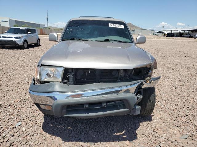 JT3GN86R520220603 - 2002 TOYOTA 4RUNNER SR5 银色 照片 5