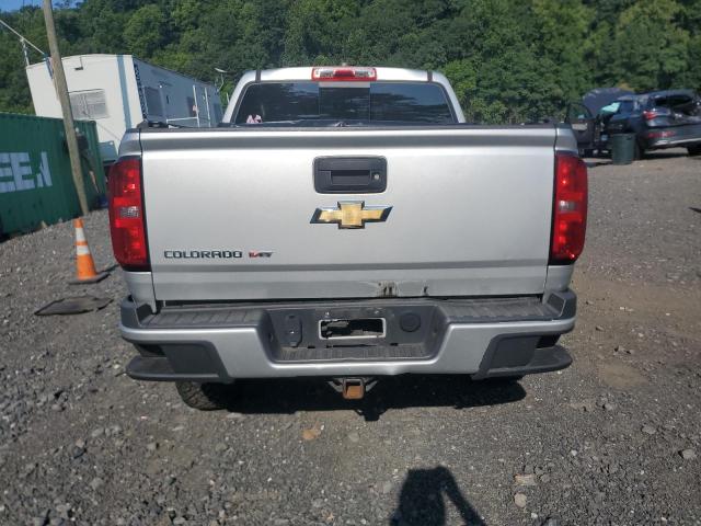 1GCGTDEN1J1170087 - 2018 CHEVROLET COLORADO Z71 SILVER photo 6