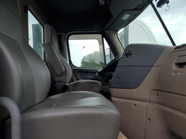 1FUJGEDV6FLGJ9739 - 2015 FREIGHTLINER CASCADIA 1 WHITE photo 5