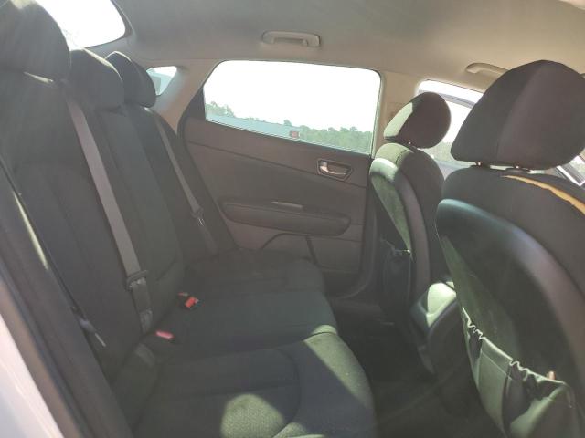 5XXGT4L36JG269459 - 2018 KIA OPTIMA LX WHITE photo 10