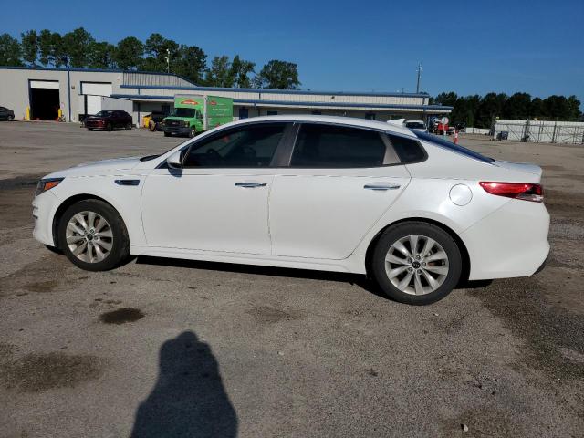 5XXGT4L36JG269459 - 2018 KIA OPTIMA LX WHITE photo 2