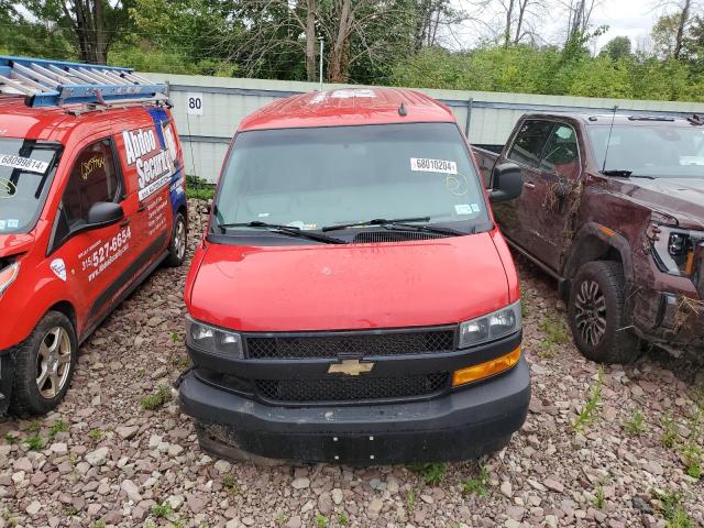 1GCWGAFP0J1199823 - 2018 CHEVROLET EXPRESS G2 RED photo 5