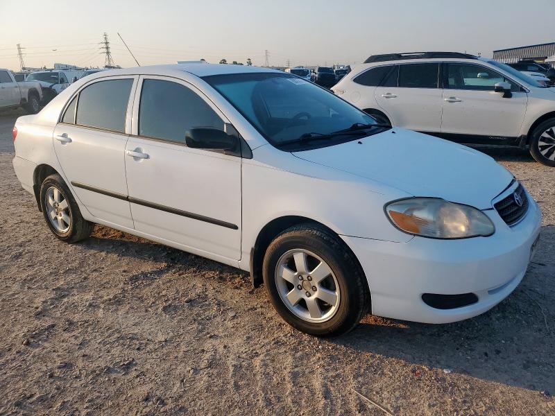 1NXBR32E28Z034465 - 2008 TOYOTA COROLLA CE WHITE photo 4