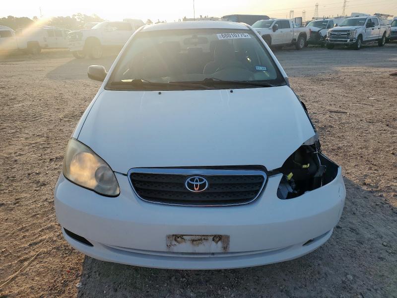 1NXBR32E28Z034465 - 2008 TOYOTA COROLLA CE WHITE photo 5