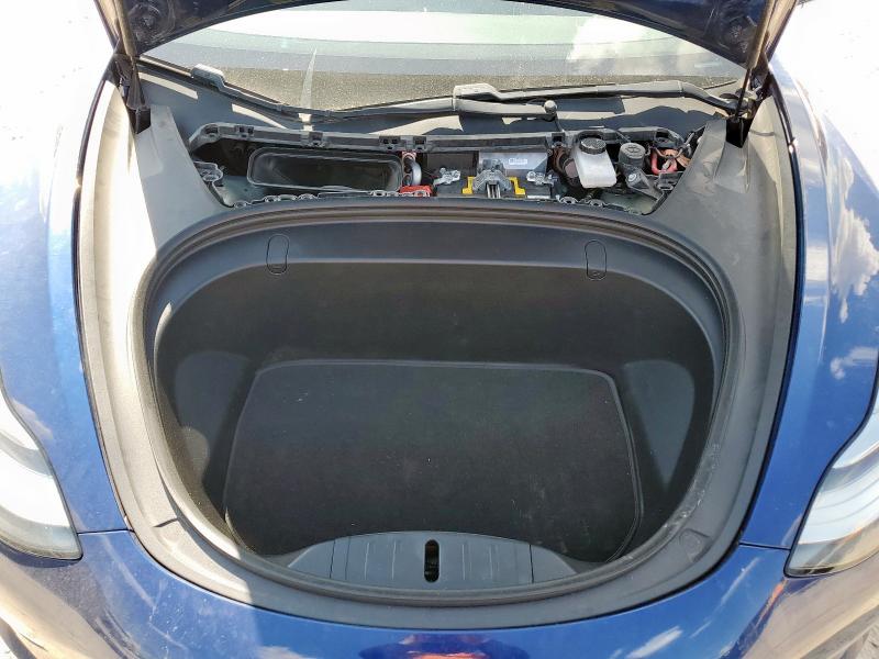 5YJ3E1EA4JF076328 - 2018 TESLA MODEL 3 Көк фото 11
