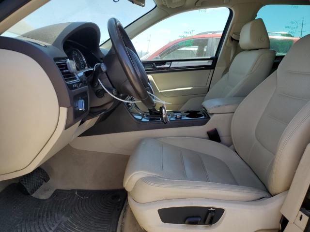 WVGEF9BP3DD007747 - 2013 VOLKSWAGEN TOUAREG V6 黑色 照片 7