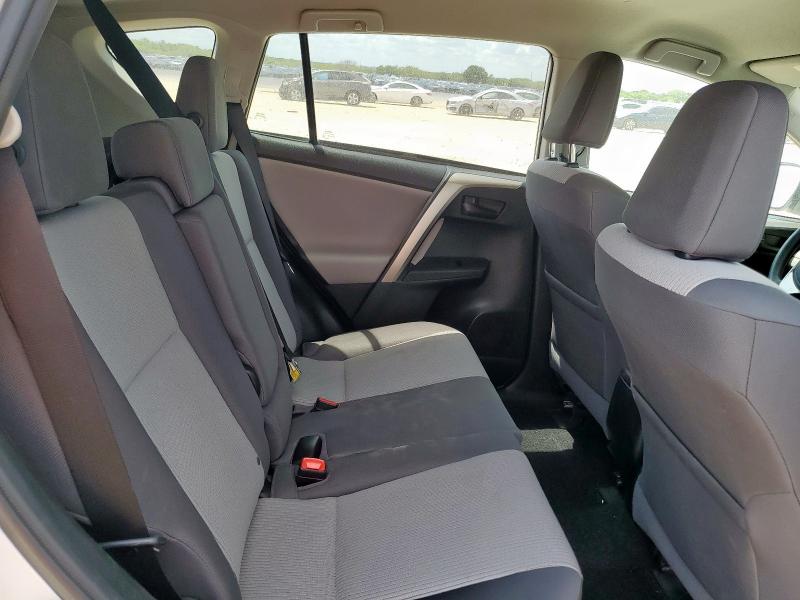 2T3ZFREV1FW219049 - 2015 TOYOTA RAV4 LE WHITE photo 11