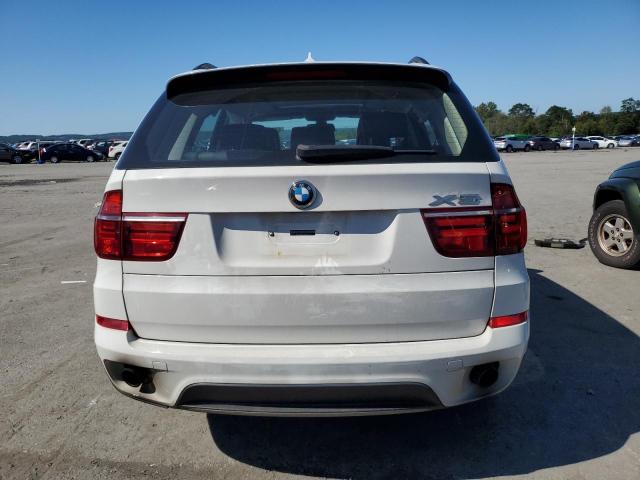 5UXZW0C54BL371160 - 2011 BMW X5 XDRIVE35D WHITE photo 6