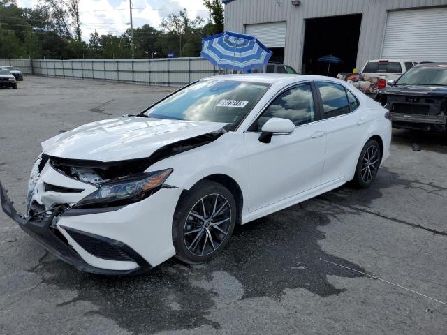 4T1G11AK7PU721917 - 2023 TOYOTA CAMRY SE NIGHT SHADE WHITE photo 1