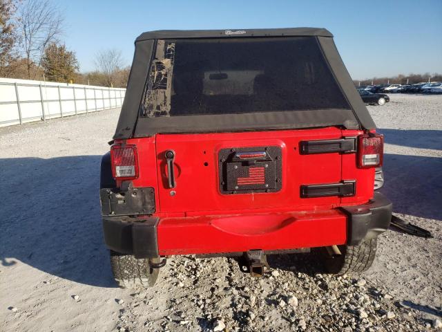 1C4BJWEG2HL621961 - 2017 JEEP WRANGLER U SAHARA RED photo 6