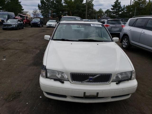 YV1LT56D1X2588768 - 1999 VOLVO S70 WHITE photo 5