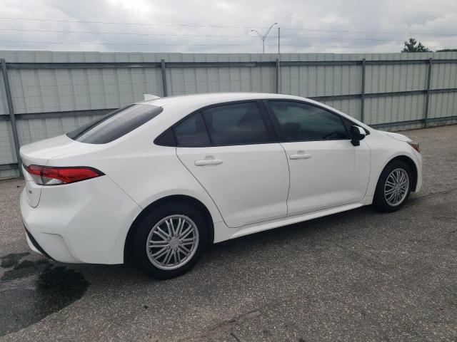 5YFEPMAE0MP155033 - 2021 TOYOTA COROLLA LE WHITE photo 3