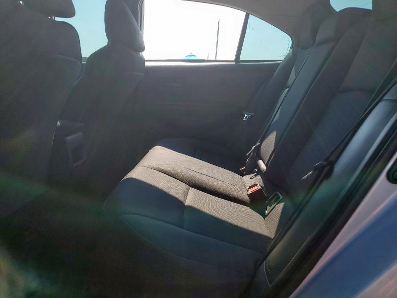 5YFEPMAE6NP390845 - 2022 TOYOTA COROLLA LE 银色 照片 10