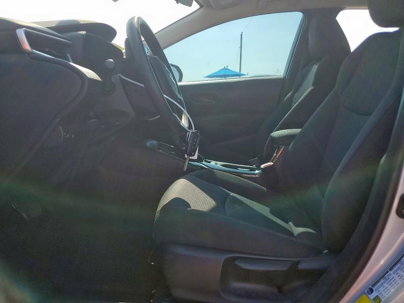 5YFEPMAE6NP390845 - 2022 TOYOTA COROLLA LE 银色 照片 7