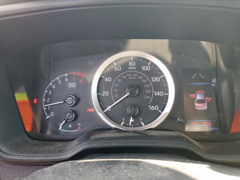 5YFEPMAE6NP390845 - 2022 TOYOTA COROLLA LE 银色 照片 9