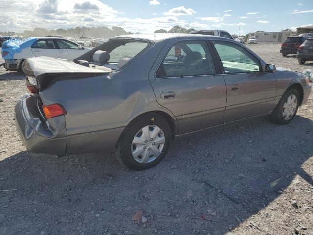 4T1BG22K21U060057 - 2001 TOYOTA CAMRY CE GOLD photo 3