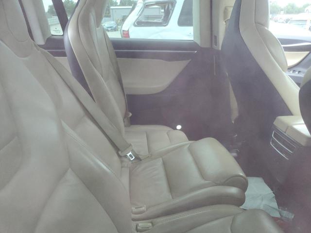 5YJXCAE23HF050488 - 2017 TESLA MODEL X GRAY photo 11