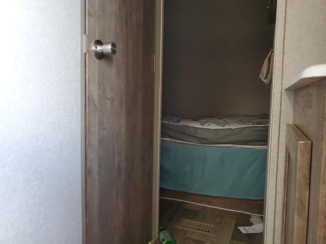 4X4TPTA22JP072654 - 2018 PUMA PUMA 奶油色 照片 9