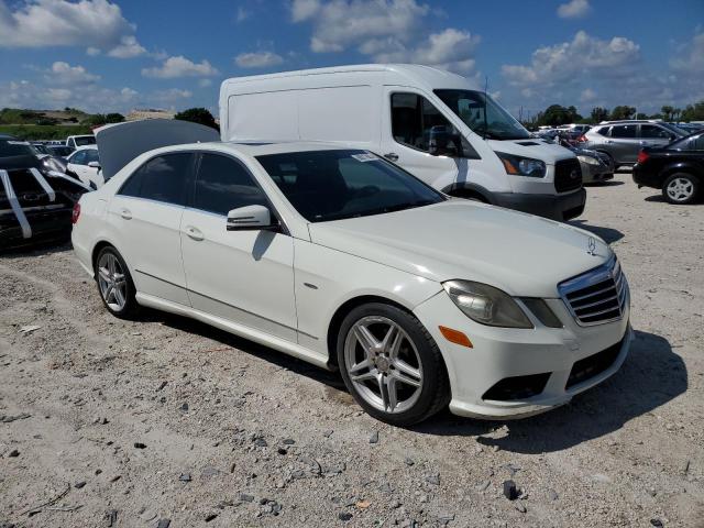 WDDHF5KB3CA648384 - 2012 MERCEDES-BENZ E 350 WHITE photo 4