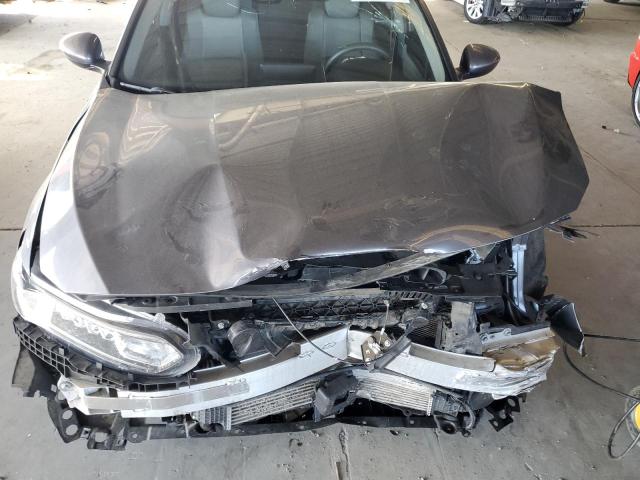 1HGCV1F11JA151804 - 2018 HONDA ACCORD LX ნაცრისფერი ფოტო 11