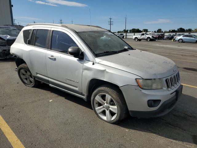 1C4NJDBB3DD271433 - 2013 JEEP COMPASS SPORT 银色 照片 4