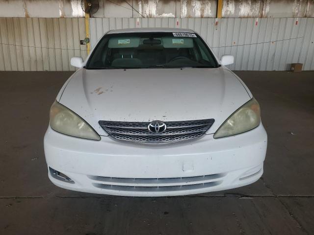 4T1BE32K12U091975 - 2002 TOYOTA CAMRY LE WHITE photo 5