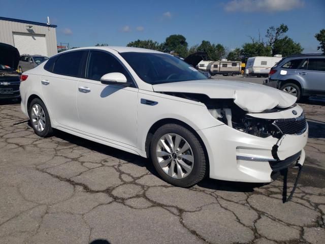 5XXGT4L37JG259085 - 2018 KIA OPTIMA LX თეთრი ფოტო 4