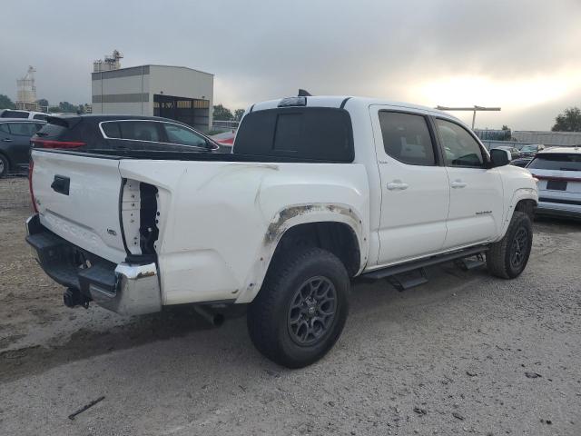 3TMCZ5AN6JM137369 - 2018 TOYOTA TACOMA DOUBLE CAB Ақ фото 3