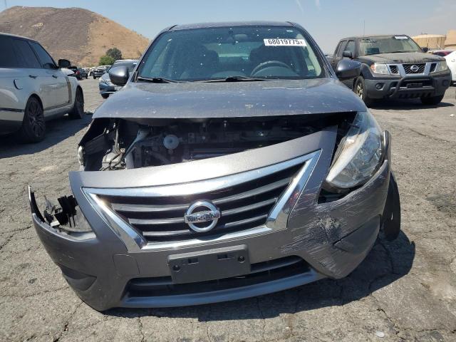 3N1CN7AP2HL862589 - 2017 NISSAN VERSA S GRAY photo 5