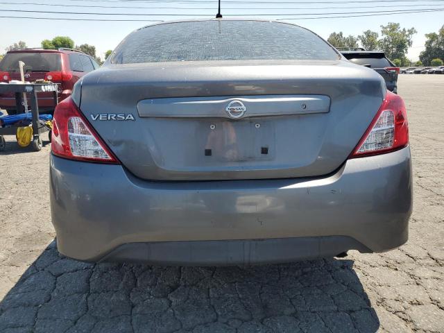 3N1CN7AP2HL862589 - 2017 NISSAN VERSA S GRAY photo 6