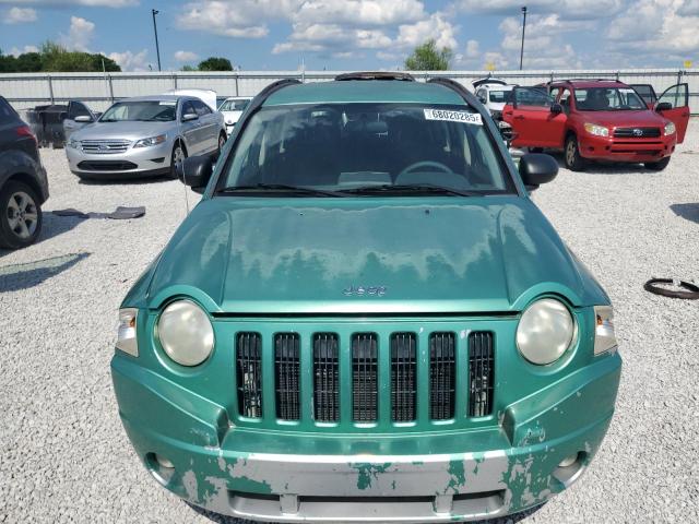 1J8FT47W78D566186 - 2008 JEEP COMPASS SPORT Grün Foto 5