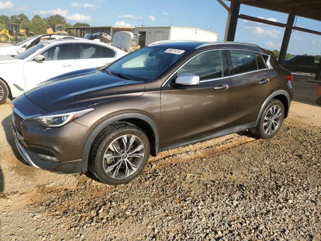 SJKCH5CR5JA049653 - 2018 INFINITI QX30 BASE BROWN photo 1