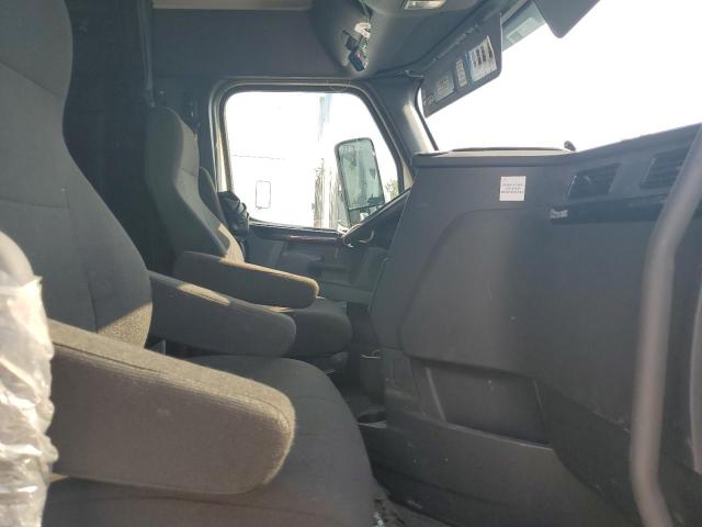 3AKJHHDR2PSNT5180 - 2023 FREIGHTLINER CASCADIA 1 双色 照片 5