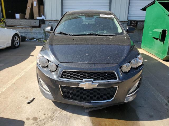 1G1JG6SB8D4152570 - 2013 CHEVROLET SONIC RS GRAY photo 5