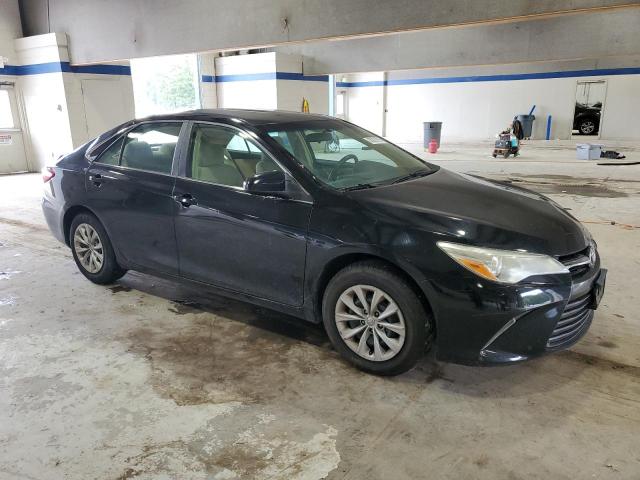 4T4BF1FK1FR506963 - 2015 TOYOTA CAMRY LE BLACK photo 4