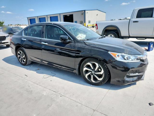 1HGCR2F78HA175624 - 2017 HONDA ACCORD EX 黑色 照片 4