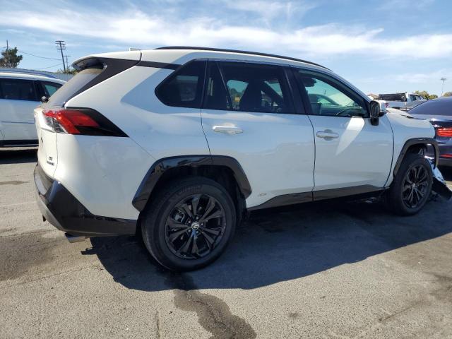 4T3T6RFV4NU102715 - 2022 TOYOTA RAV4 SE თეთრი ფოტო 3