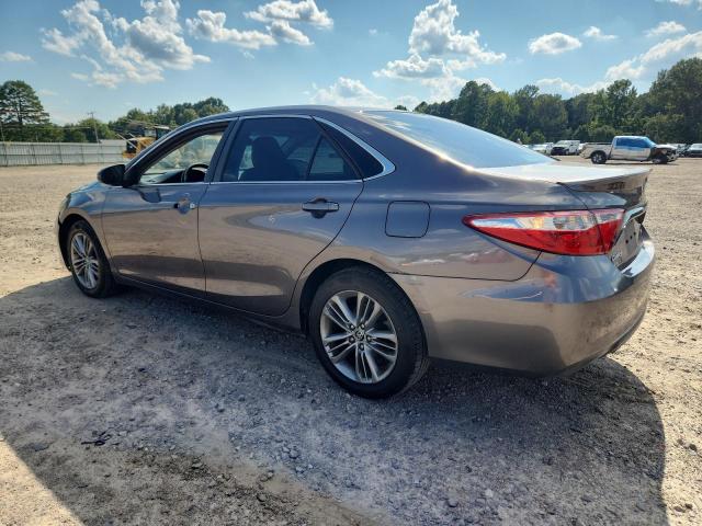 4T1BF1FK2FU006028 - 2015 TOYOTA CAMRY LE GRAY photo 2