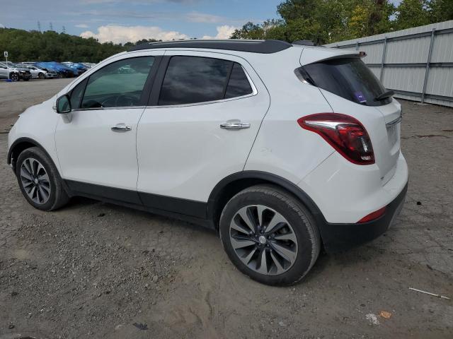 KL4CJGSBXLB035312 - 2020 BUICK ENCORE ESSENCE WHITE photo 2