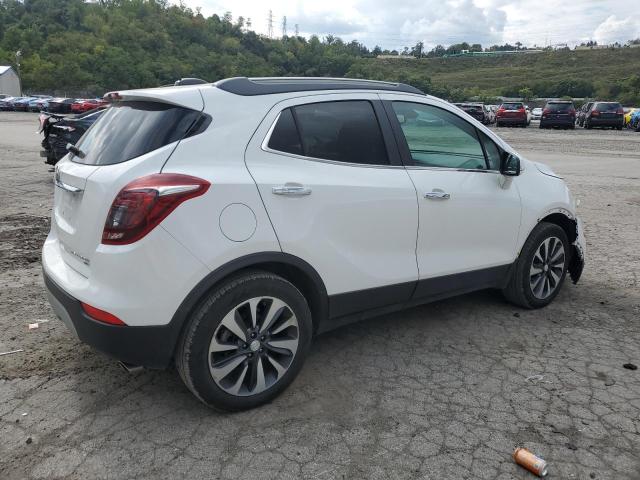 KL4CJGSBXLB035312 - 2020 BUICK ENCORE ESSENCE WHITE photo 3